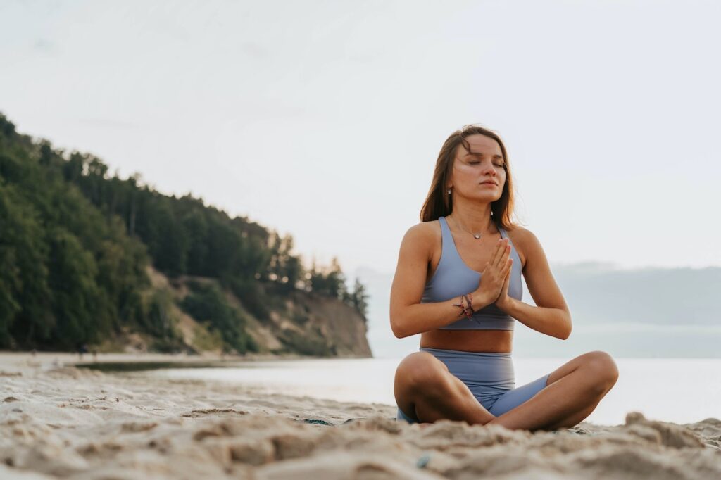 Prednosti meditacije za mentalno zdravlje - uravnoteženost uma i tijela 2 pexels-olia-danilevich-8964915