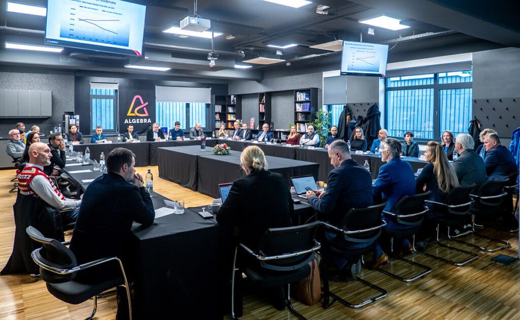 Algebra na svoj 25. rođendan dovršila proces akreditacije i postala Sveučilište