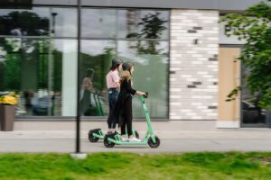Boltovi e-romobili progovorili