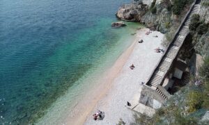 Sablićevo - sunčani dan na Kvarneru prije nagle promjene vremena